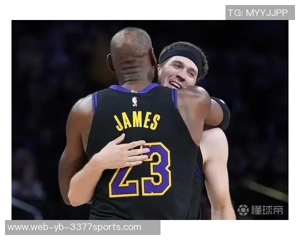 老詹与卢卡的配合难题在里夫斯缺席后将如何显现 老詹与卢卡的配合难题在里夫斯缺席后将如何显现