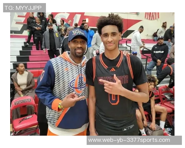 阿里纳斯：文班若能场均27分12篮板并夺DPOY将有望争夺MVP荣誉